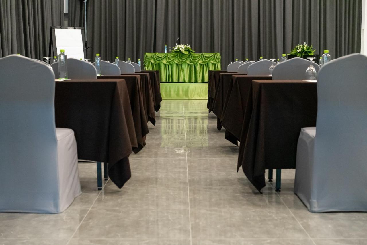 S Ram Leisure Hotel Sha Plus Μπανγκόκ Εξωτερικό φωτογραφία